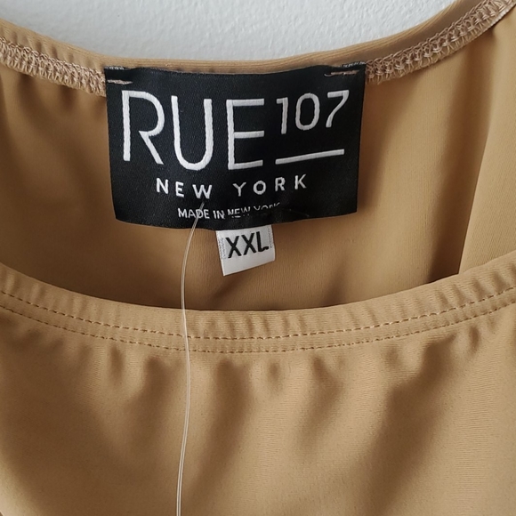 Size US XXL One-Piece Bathing Suit - Picture 6 of 8